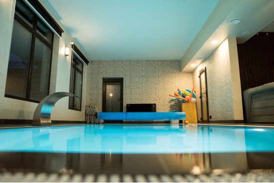 Medence és szaunák a "Vila Kalniškiai" tanyán - SPA központok