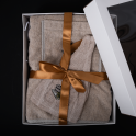 Ajándék szett neki - VÁSZON, 75x140 cm, díszdobozban. Szaunához kötény és sapka - 0