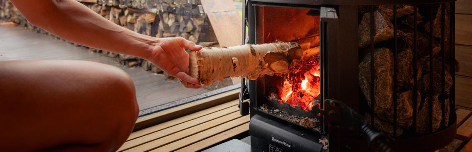 Hogyan készítse fel szaunáját a hideg évszakra: Kályha karbantartása és az égett szagok megelőzése